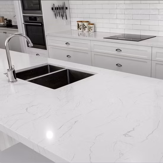 Naturstein-Fertig-Carrara-weißer künstlicher Quarzstein/feste Oberfläche/Granit/Marmor-Arbeitsplatte für Küche und Badezimmer